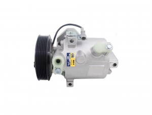 Car Air Conditioner AC Compressor VCR08 For Mitsubishi Mirage /Hyundai Attitude 15-20 7813A526